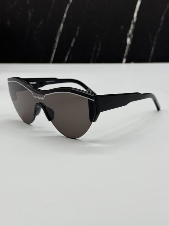NEW BALENCIAGA BB0004S 001 BLACK WOMEN SUNGLASSES BALENCIAGA EYEWEAR main image 5